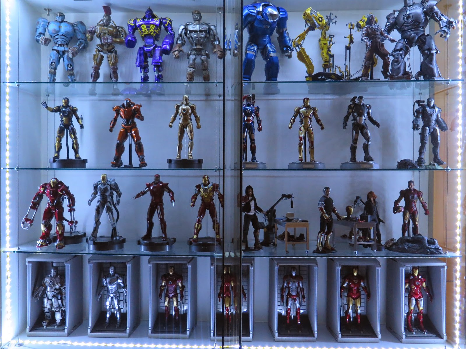 MY HOT TOYS COLLECTION & PHOTOGRAPHY Update my display 2015