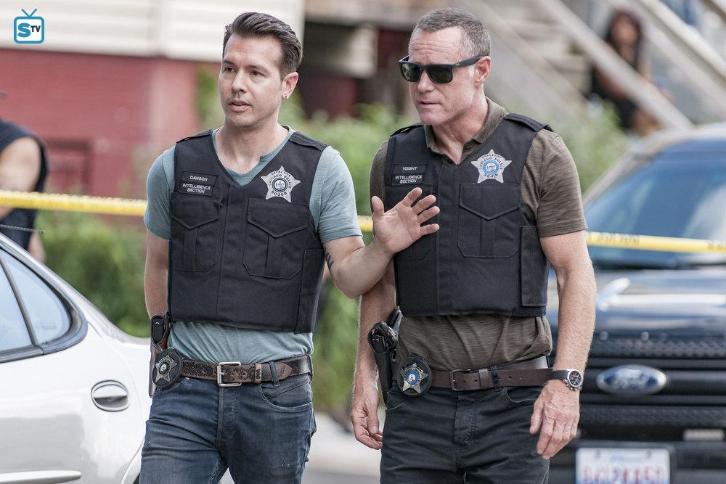 Chicago PD - Episode 4.02 - Made a Wrong Turn - Sneak Peeks, Promo, Promotional Photos & Press Release