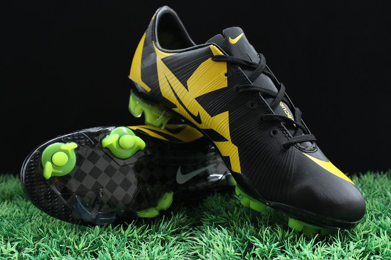 nike mercurial vapor black and yellow