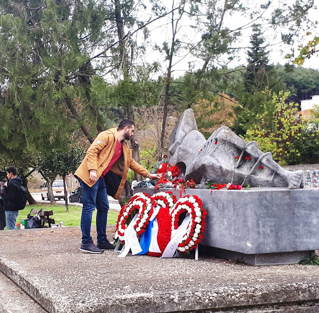 Γιάννενα: Εργατικό Κέντρο Ιωαννίνων - Κατάθεση Στεφάνων Για Την Επέτειο Του Πολυτεχνείου