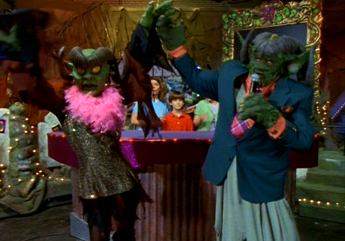 newtcave-recap-goosebumps-one-day-at-horrorland-part-ii