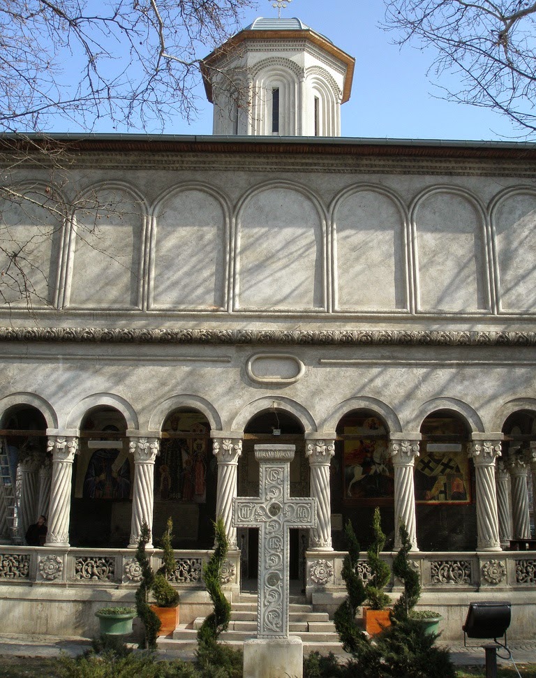 Turist în București Piata Sf.