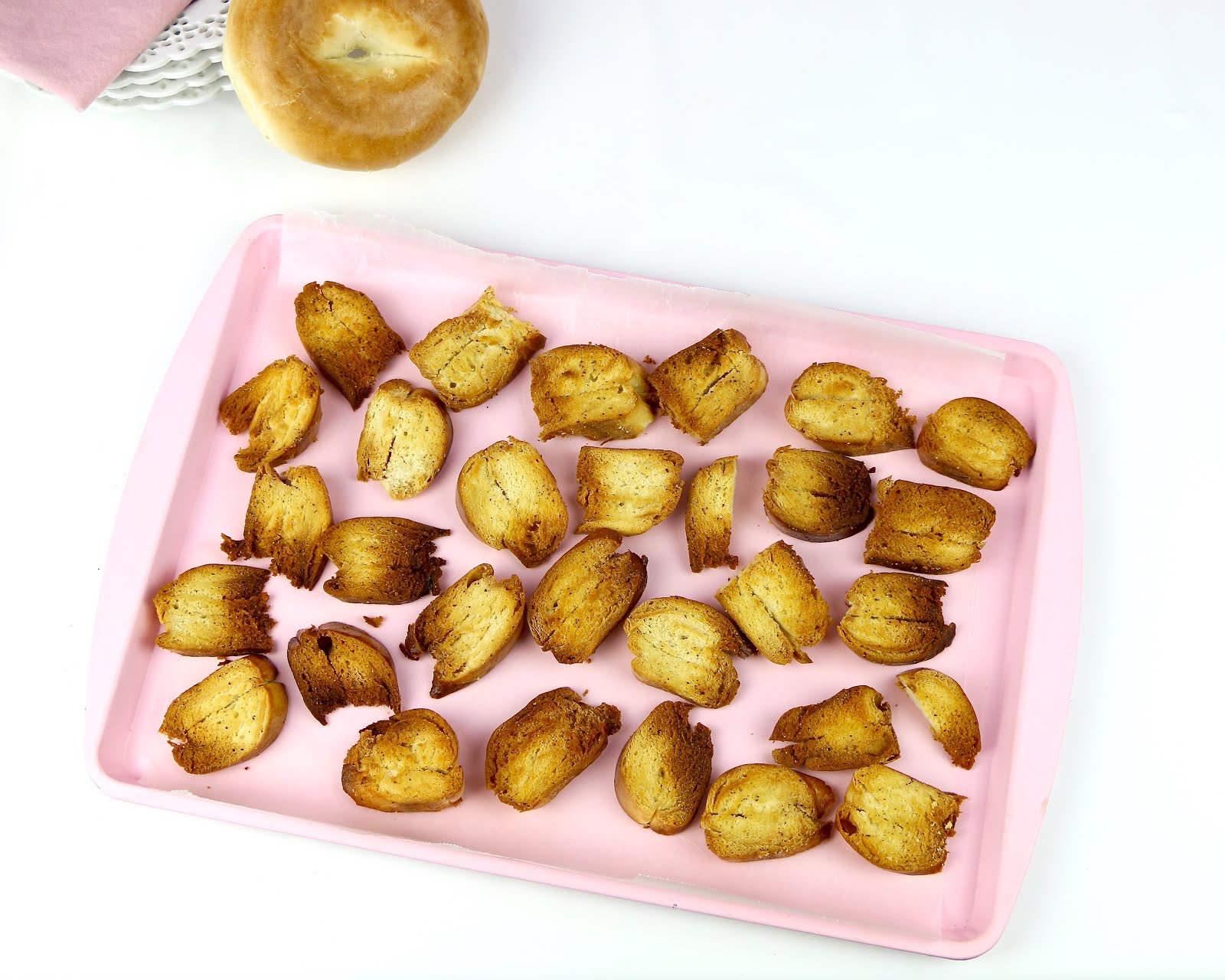 Easy "Everything Bagel" Cream Cheese Dip with Bagel Chips The Lindsay Ann