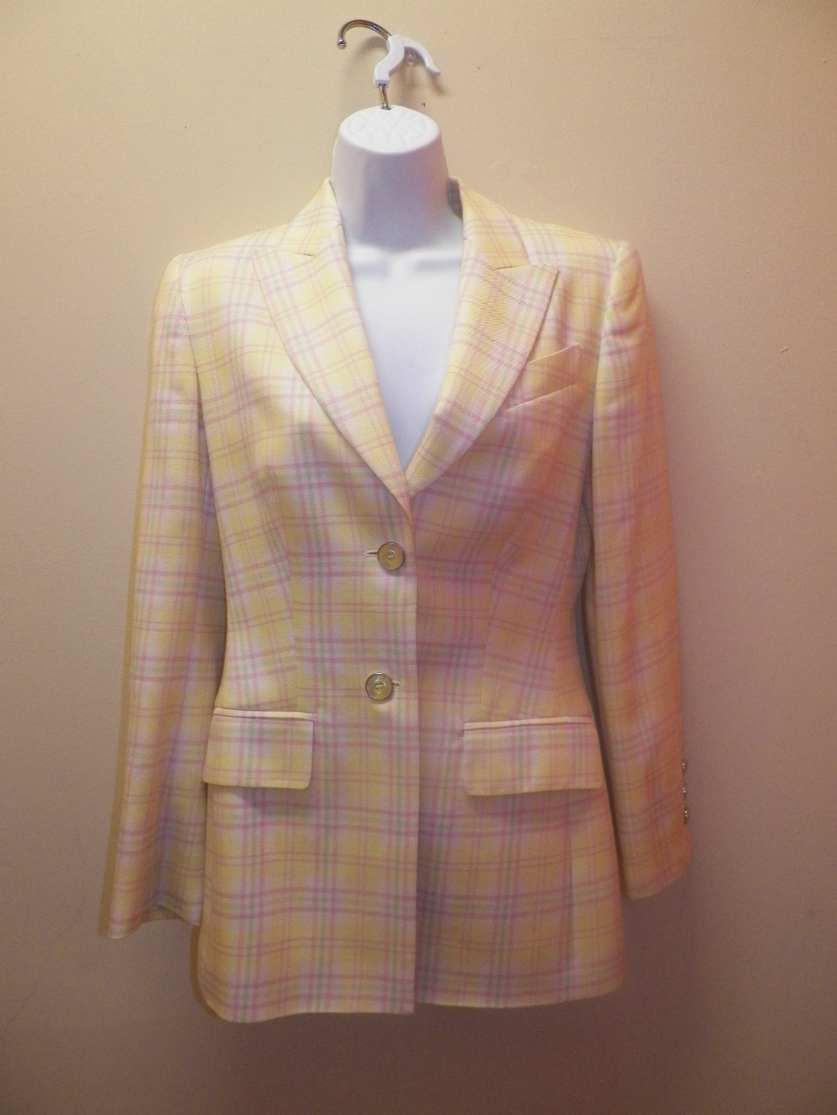 Shopsterista Value Village (Wilson and Keele)