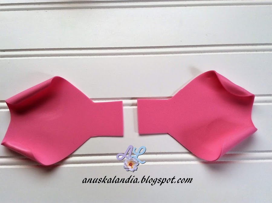 Rosa-gigante-en-goma-eva-o-foamy-17-1-enfrentar-pétalos-Anuskalandia