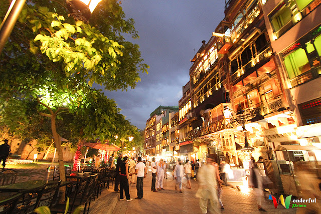 New Food Street Lahore - 12 Most Vibrant and Colorful Buildings in Pakistan | Wonderful Points