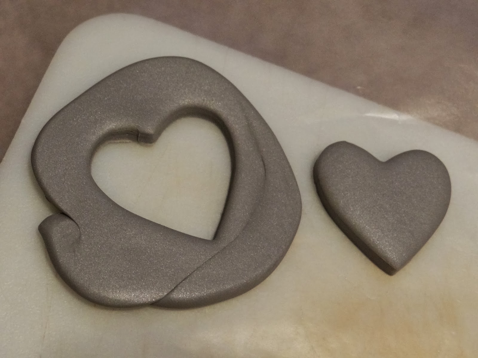 emjay's course Polymer Clay Heart Charm with Fingerprint