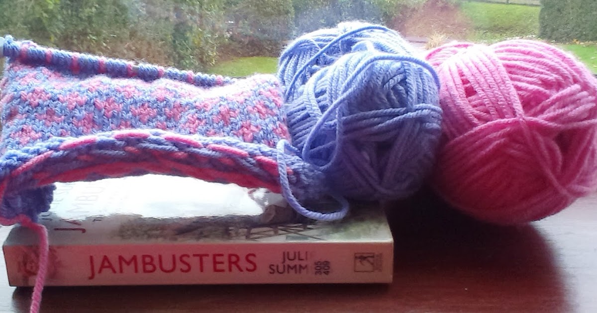 duck in a dress Yarn Along 1