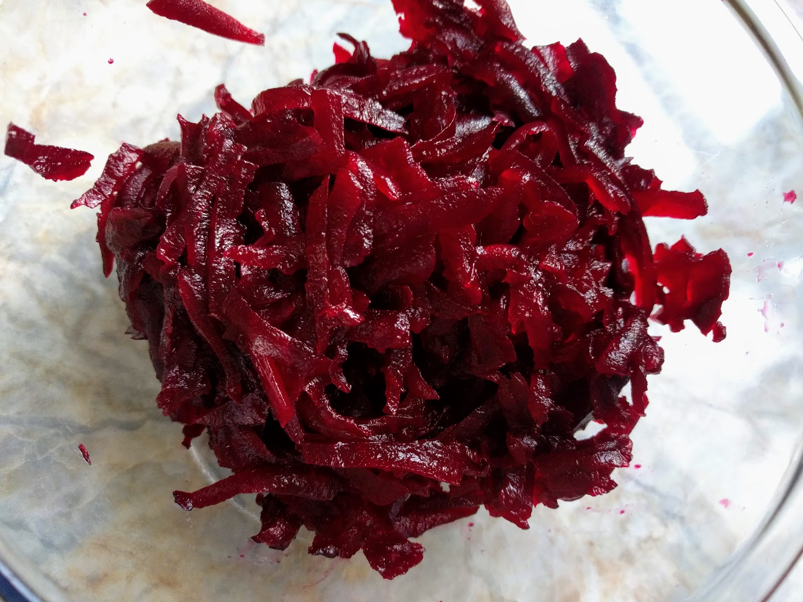  Litauische kalte Rote Bete Suppe (Šaltibarščiai)