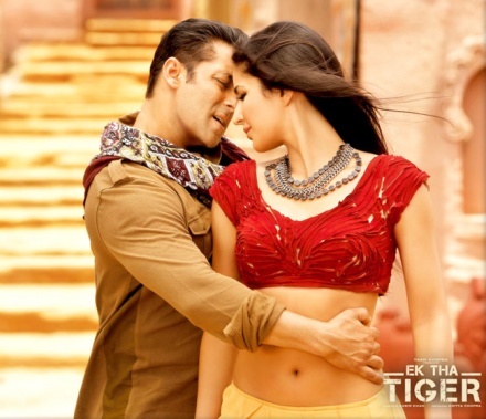 Katrina Kapoor Salman Khan Ka Hot Sex Video Bf - Online Watch: Salman Khan and Katrina Kaif 'Making Of Mashallah Song' in  EkTha Tiger |Everything