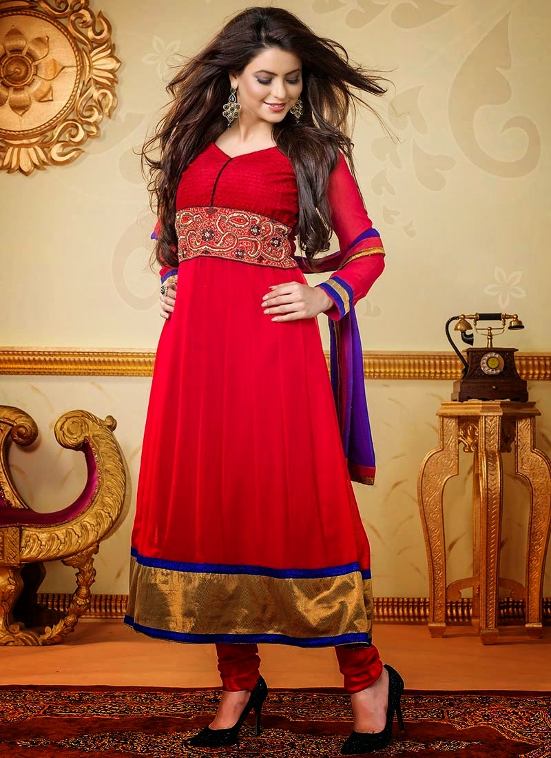 Actress Amna Sharif Gorgeous Anarkali Suit Stills | CineHub
