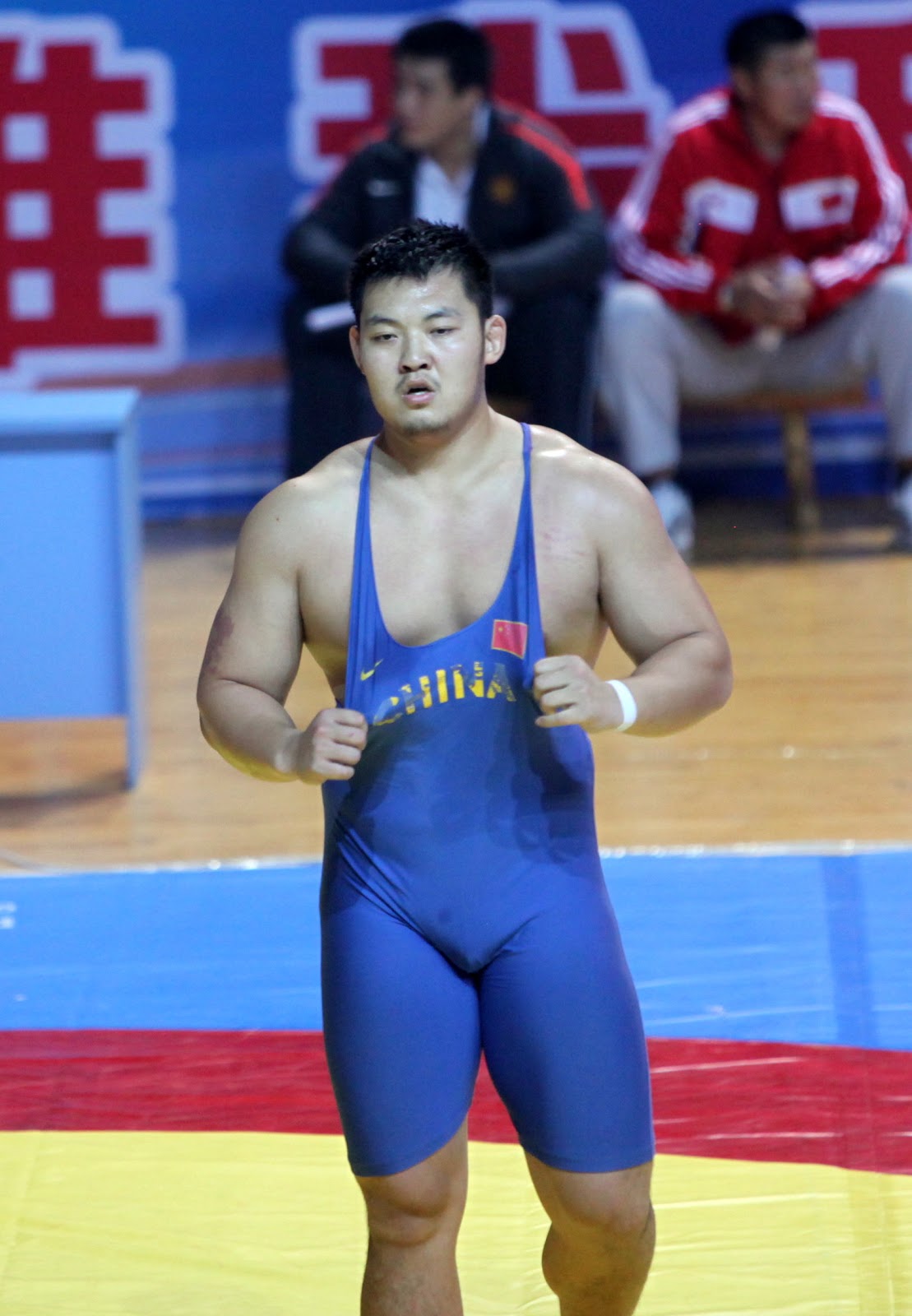 Chinese wrestlers 120kg.