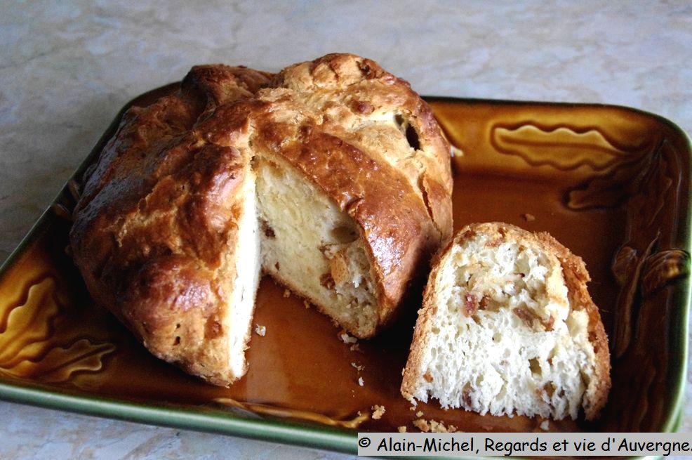 Recette Auvergnate La pompe aux grattons d'Auvergne.Regards et Vie d