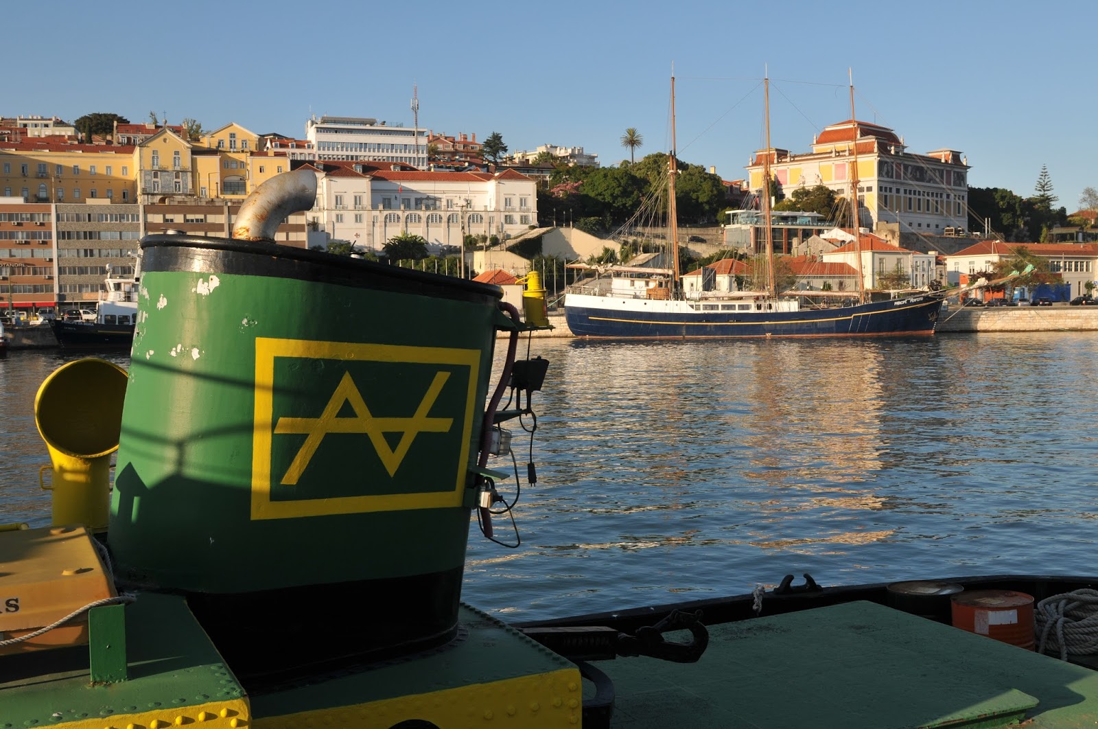 SHIPS & THE SEA BLOGUE dos NAVIOS e do MAR Batelão BARROCA