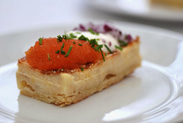 Mätt Fet och Fin: Västerbottenpaj, kalixrom, gräddfil och rödlök