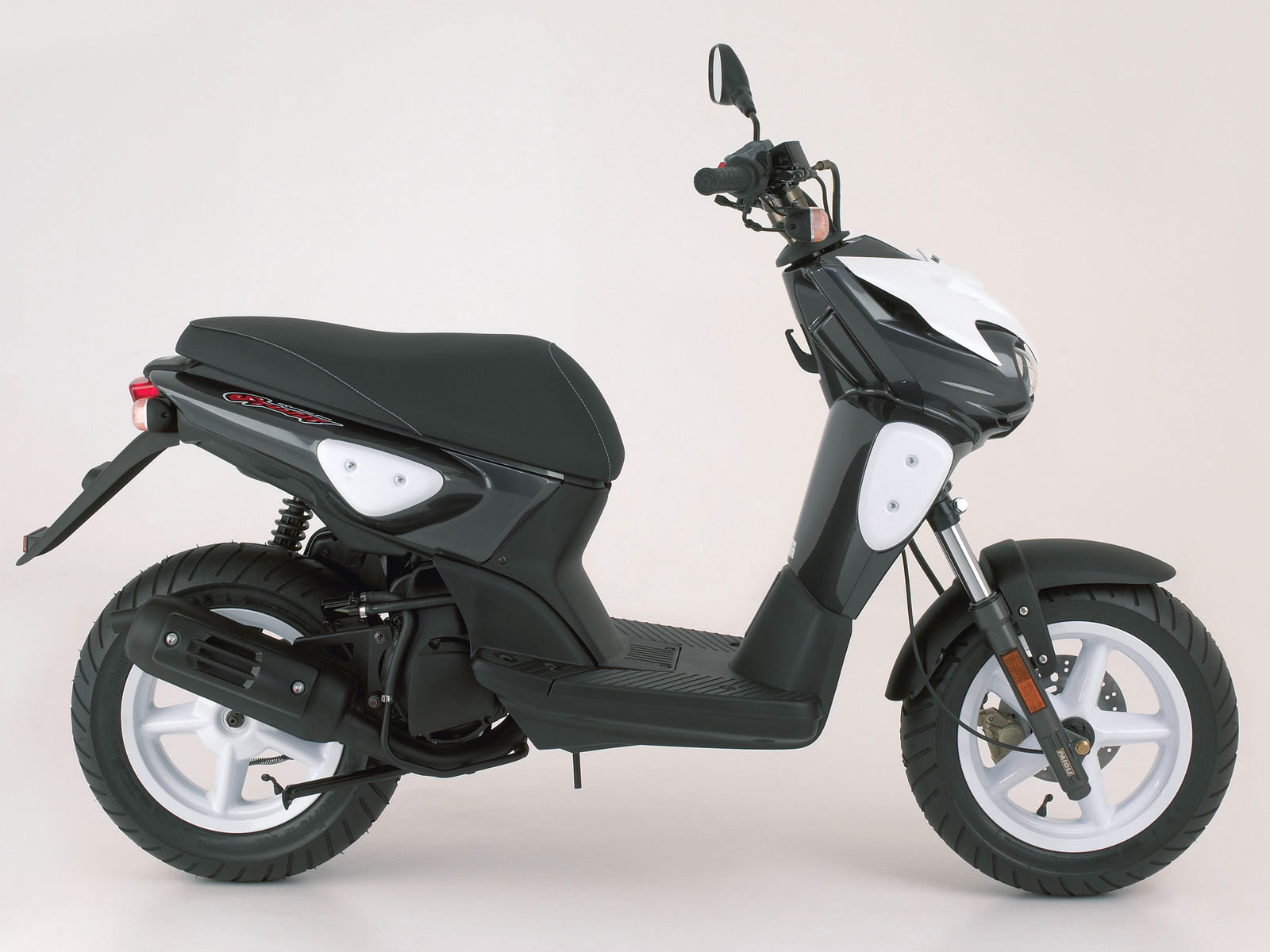 2006 MBK Stunt scooter accident lawyers info, pictures, specs
