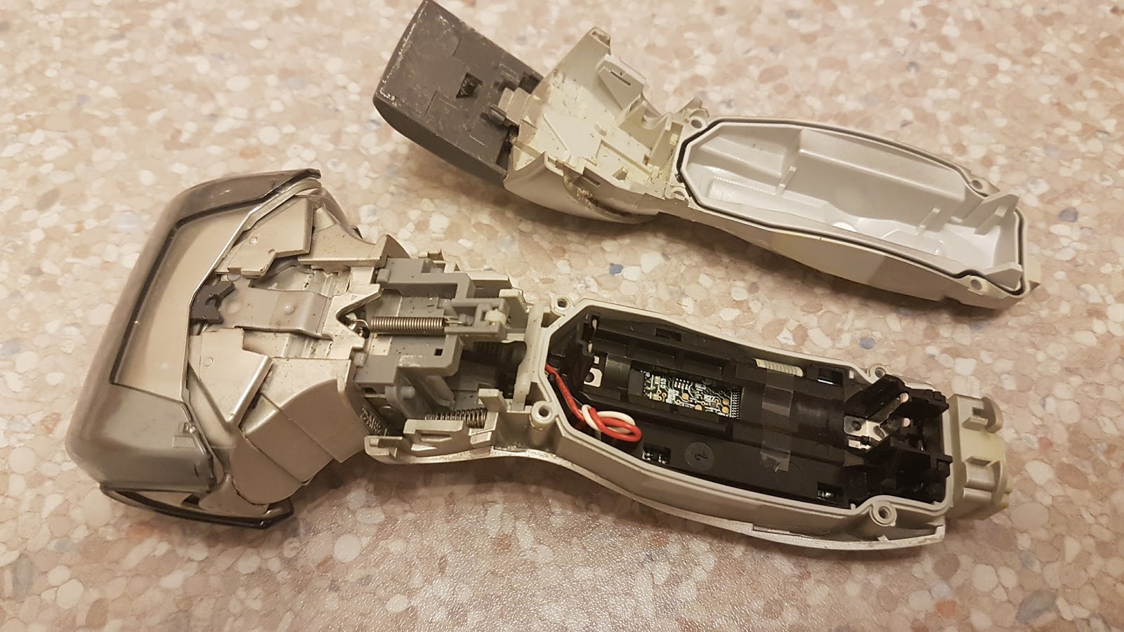 Замена аккумуляторов в электробритве Philips YS536 YouTube