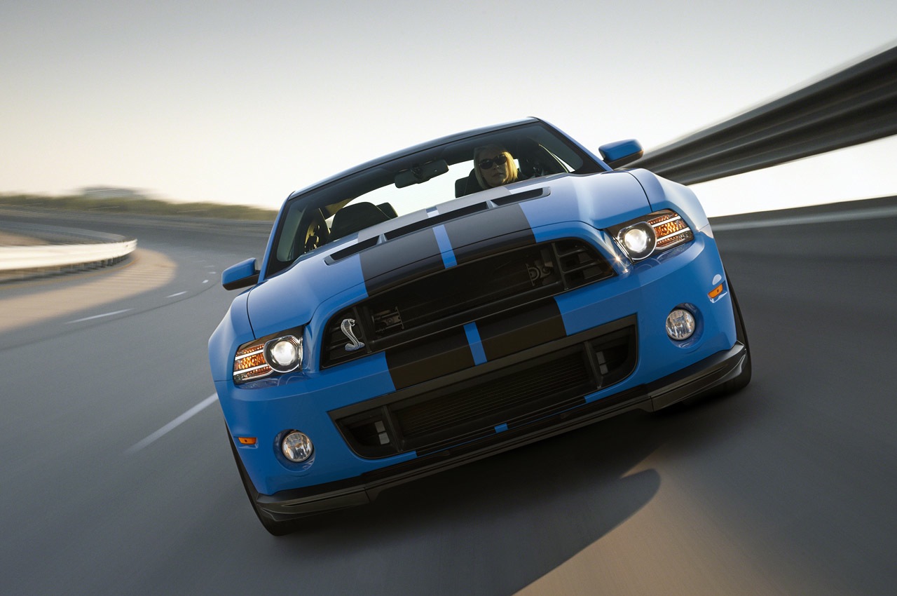 2013 ford shelby mustang gt500 sets an official top speed of 202 mph