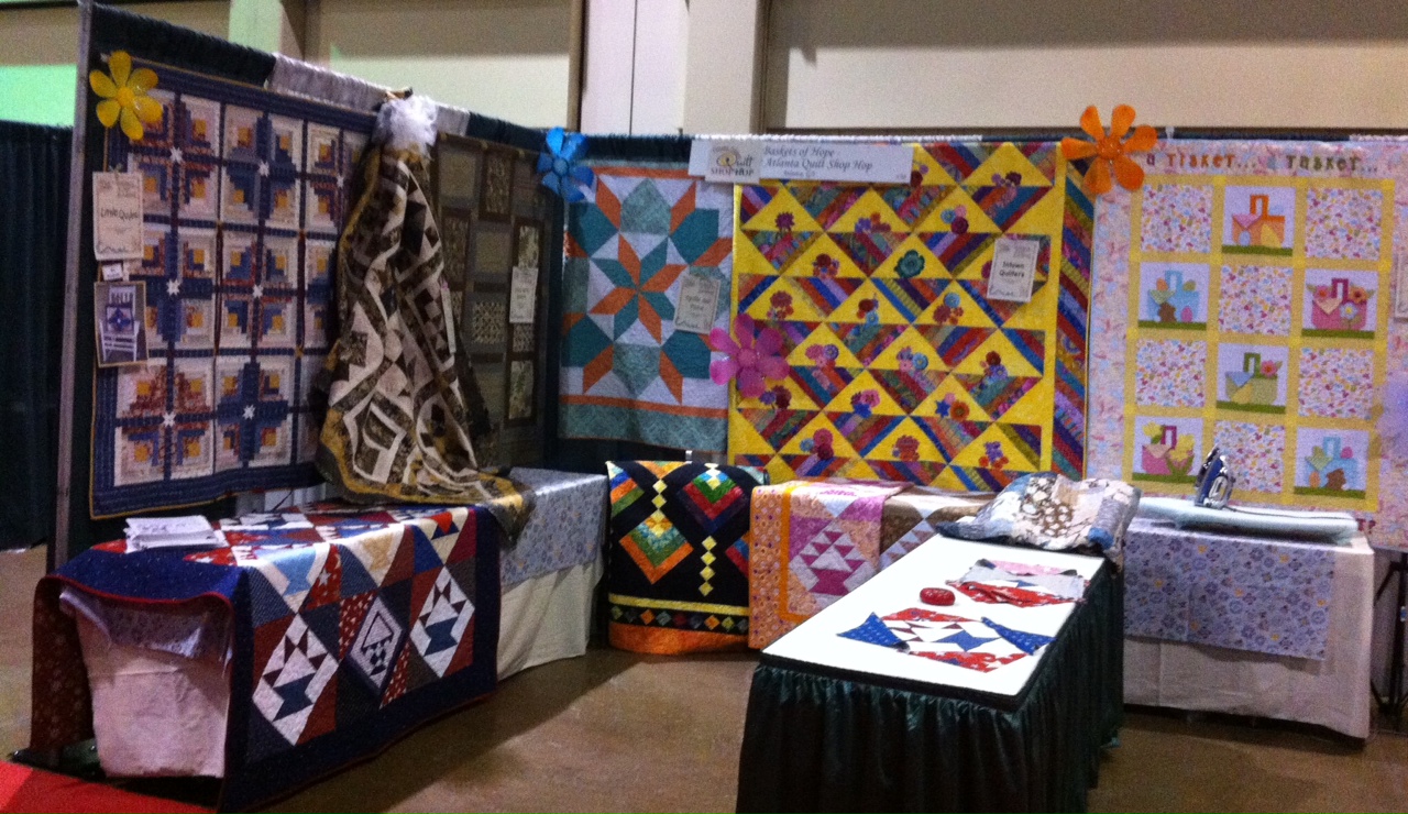 Little Quilts Blog Quilt Show at Center Duluth
