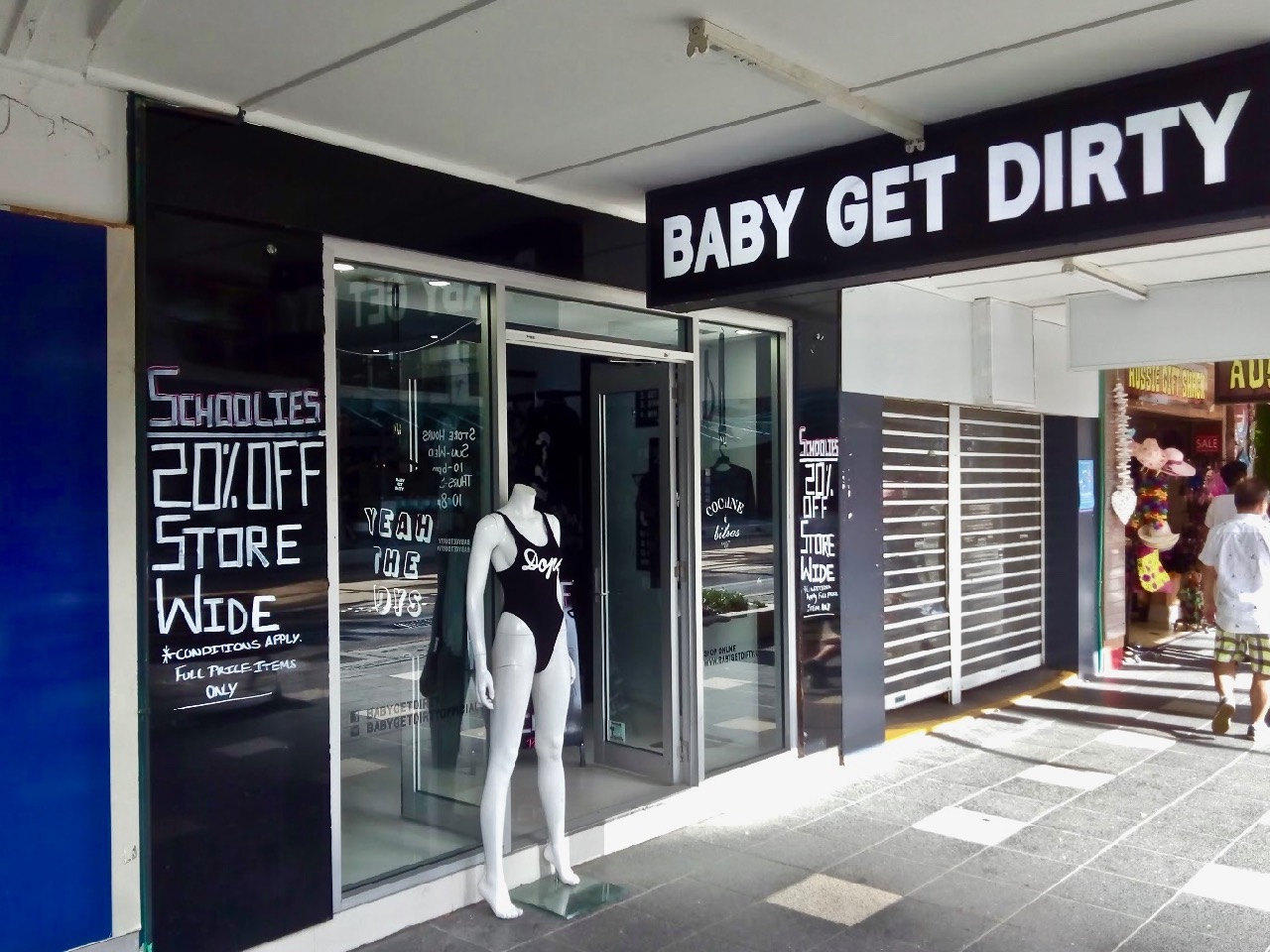 BABY GET DIRTY. SURFERS PARADISE