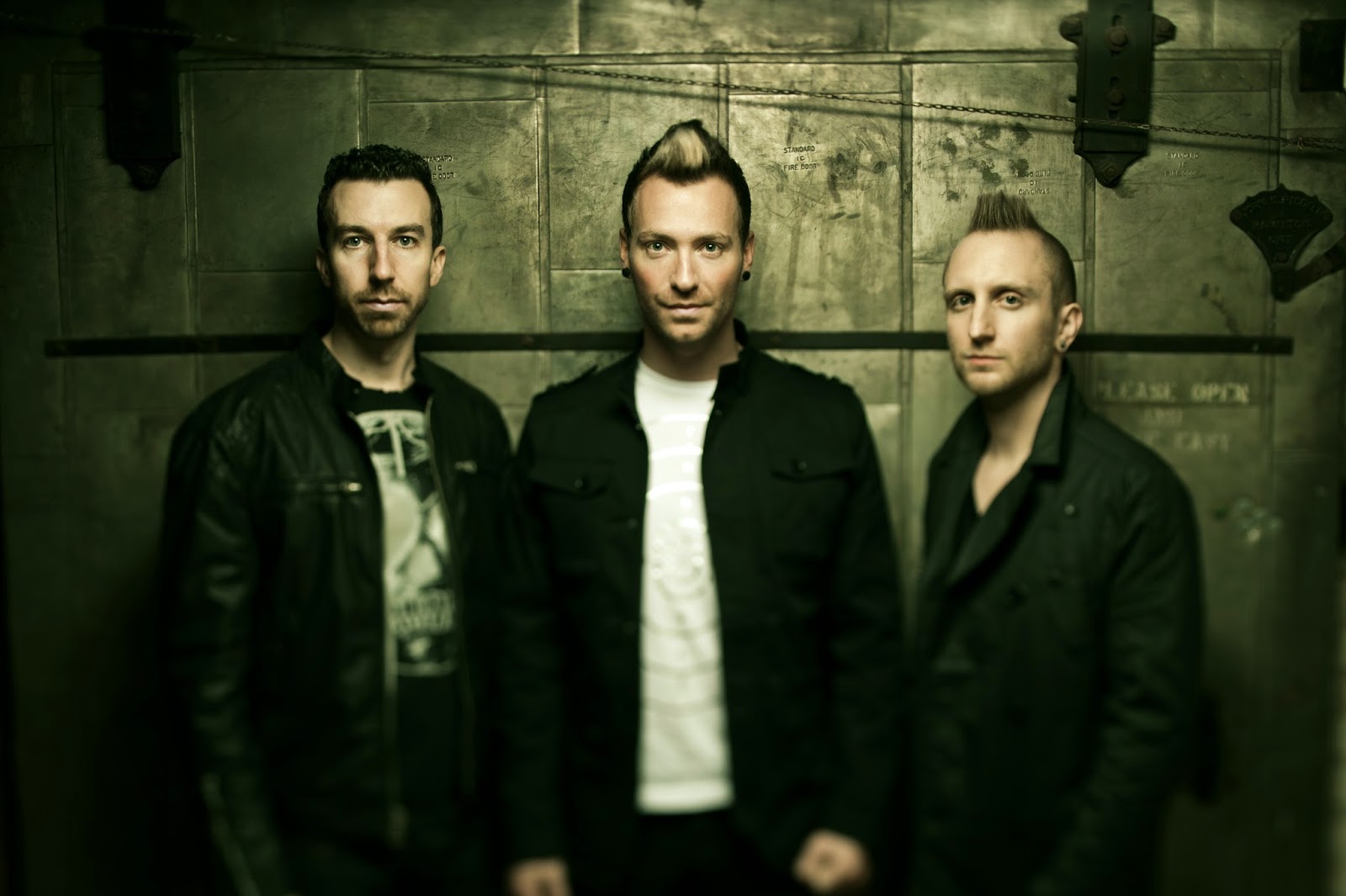 Thousand Foot Krutch - Oxygen Inhale 2014 Biography and History