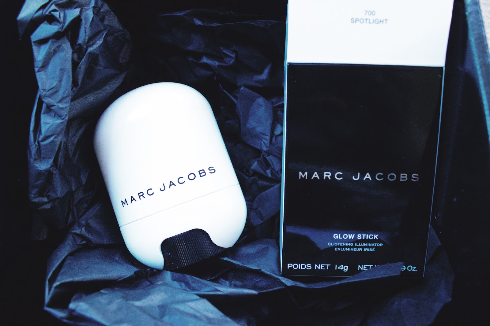 Get Glowing with Marc Jacobs Glow Stick Glistening Illuminator (Review) Dearie Lovie