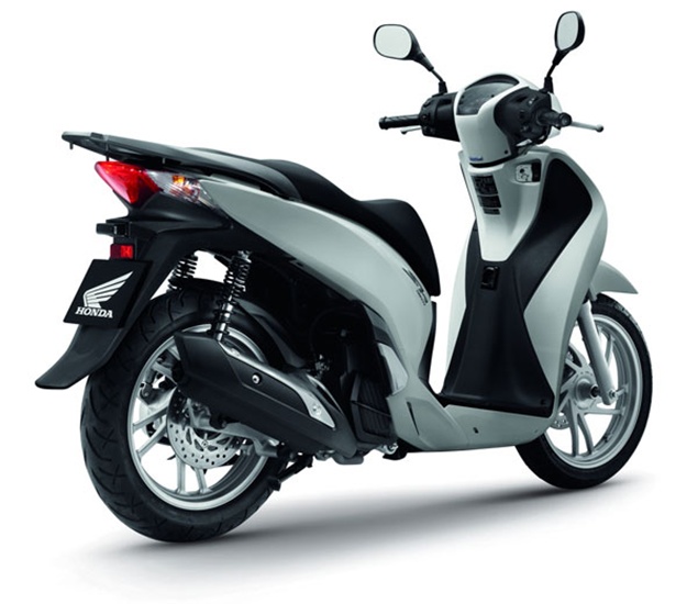 2013 Honda SH Premium Scooter | New Motorcycle Review