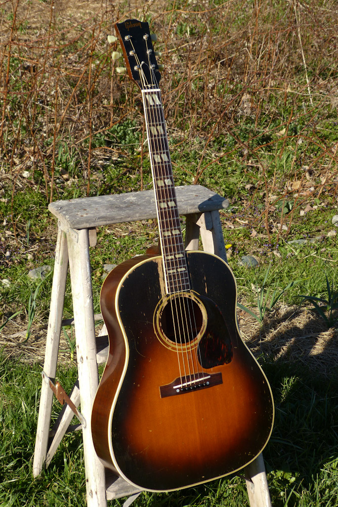 1950 Gibson Southern Jumbo Slope Dreadnought Guitar