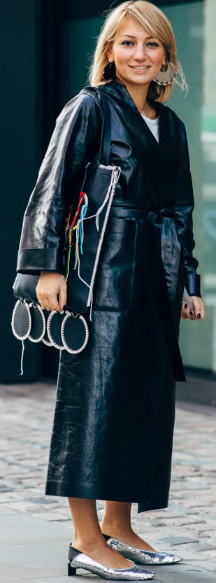 Leather Coat Daydreams: The Lady in the Leather Coat Now and Then