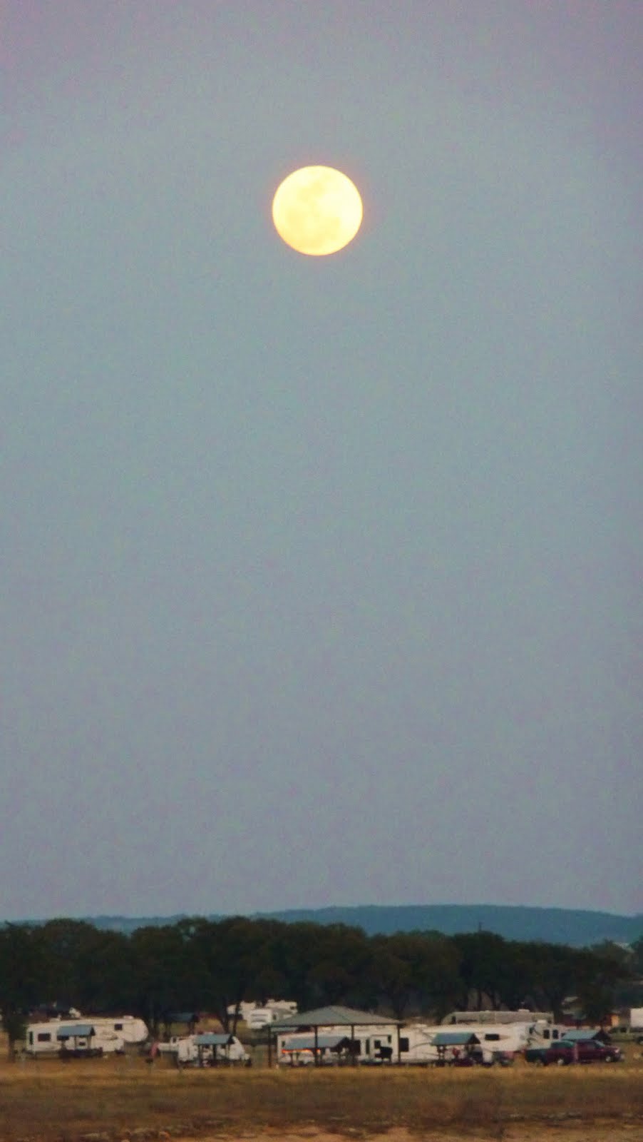 Beyond Jelm Mountain Full moon over Texas!
