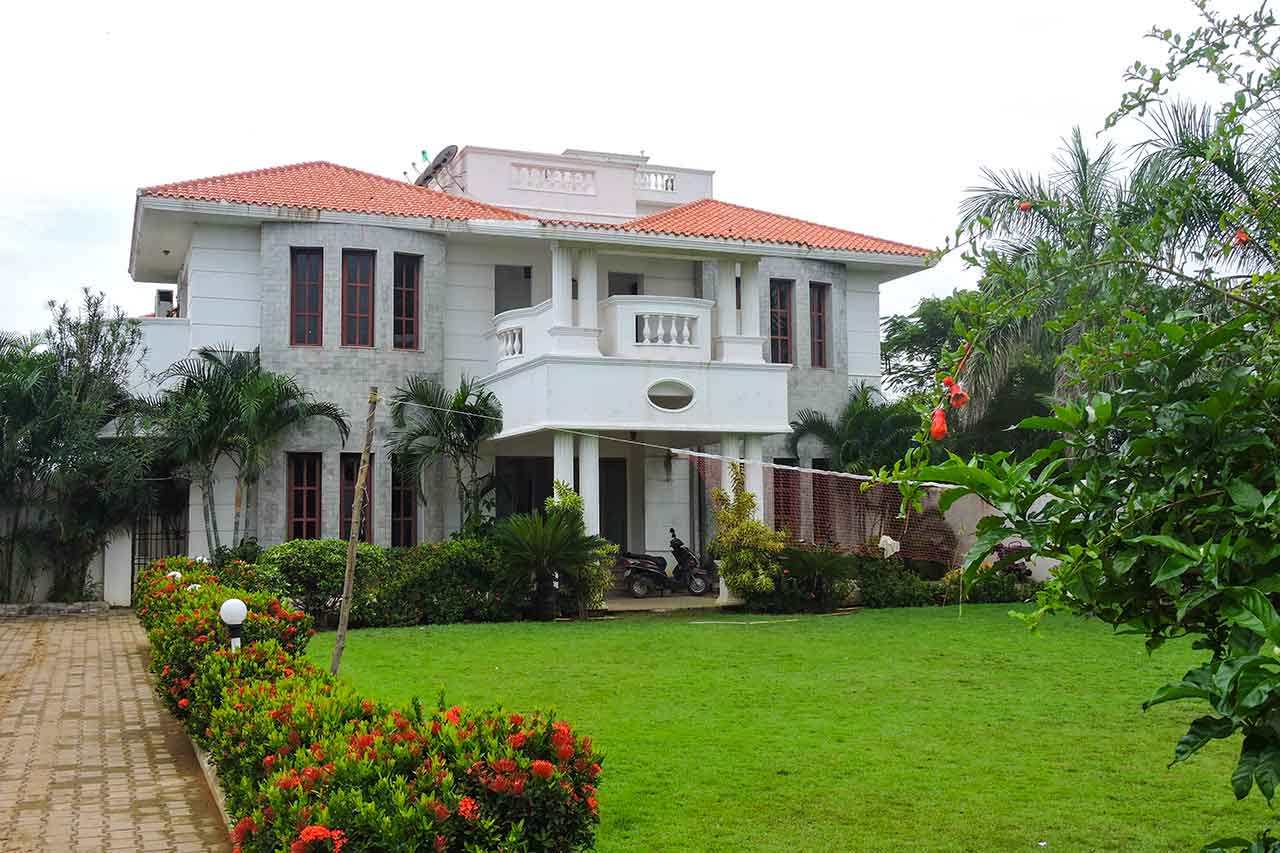 Dolphincity Beach House ECR