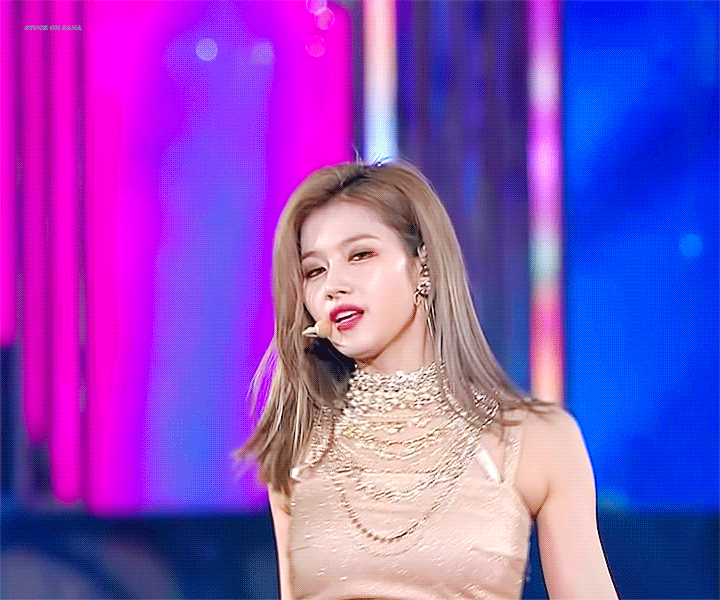 2019 MAMA 트와이스 사나