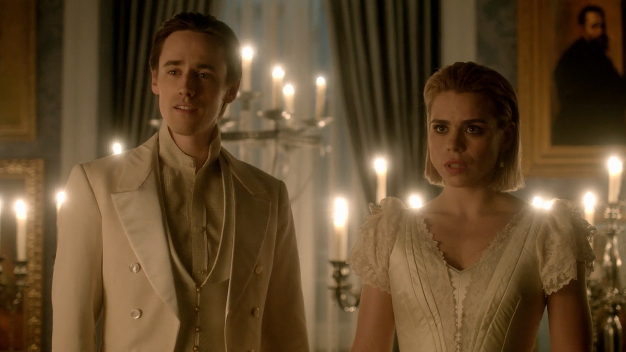 Лабиринт. Последняя из рода дориан. Последняя из рода дориан. Еще одна из рода болейн фильм 2008. Последняя из рода мун.