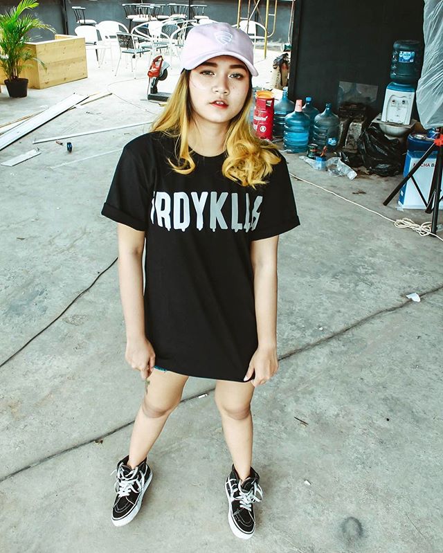 30 Foto Model Baju Distro - Model Baju Terbaru dan Update 2019 - 2020