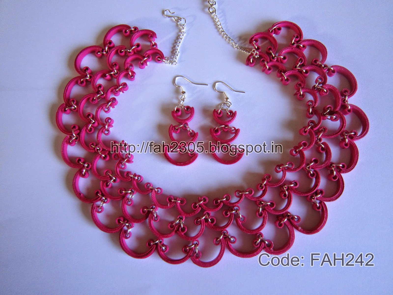 Quilling necklace and earrings Clearance
