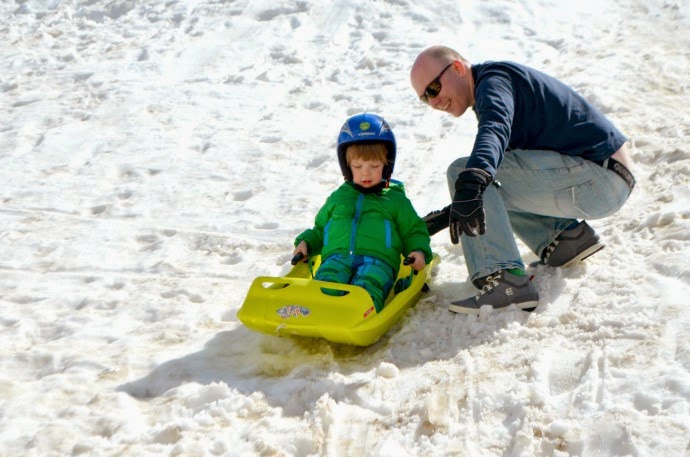 sledging, snowbizz, family ski holiday