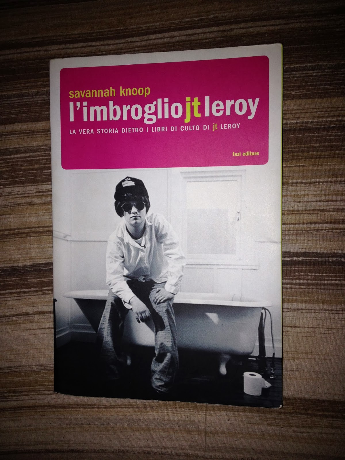 Ingannevole è Il Cuore Più Di Ogni Cosa Libro