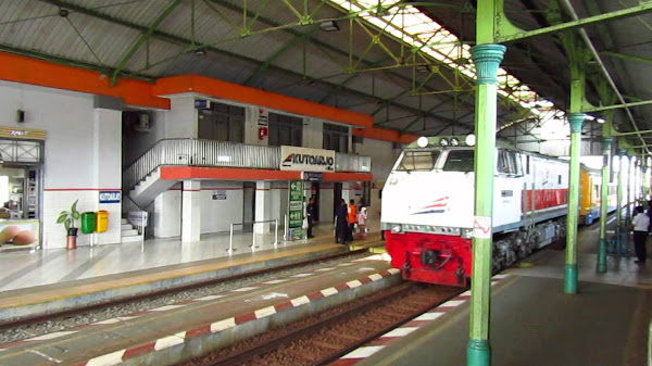 Stasiun LRT Cikunir 2: Akses Mudah ke Pusat Kota Jakarta