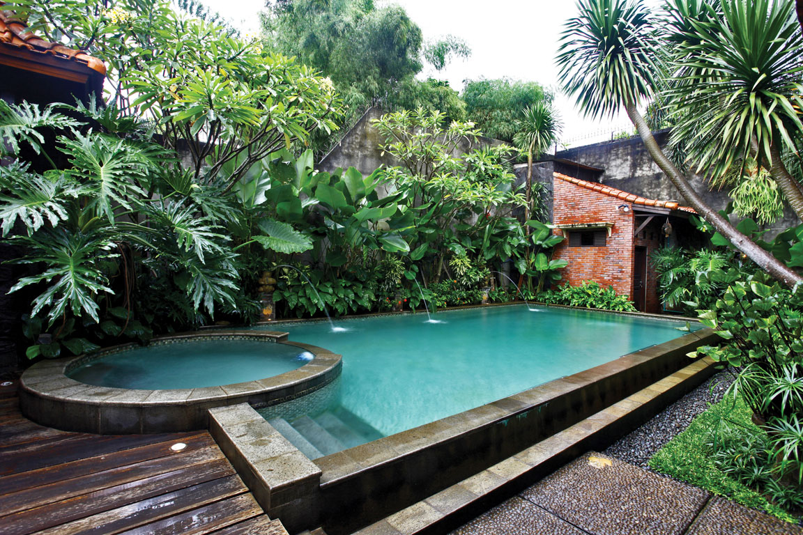 pool yard design
