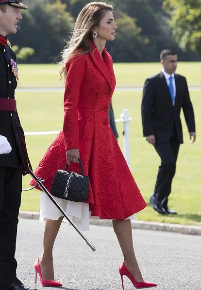 Queen Rania carried LOUIS VUITTON bag