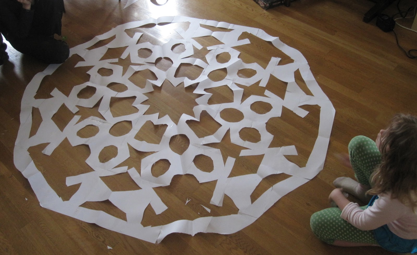 Mike Naylor - creative mathematics: "World's largest" snowflake