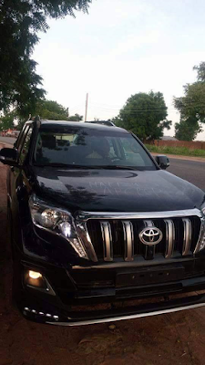 Photos: Gombe State Governor presents brand new cars to traditional rulers