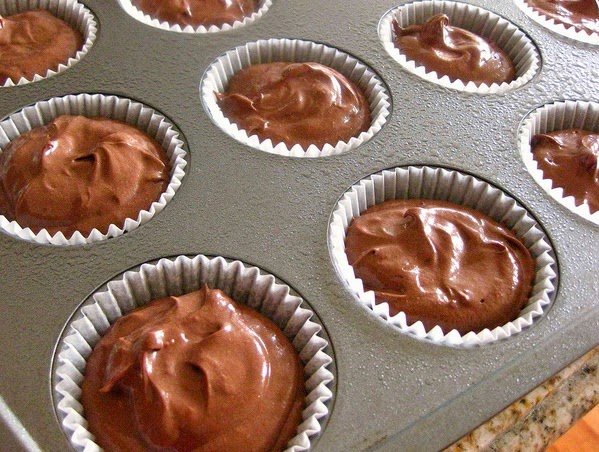 Chocolate Cupcakes Chocolate Cupcakes with Chocolate Cream Cobwebs Recipes