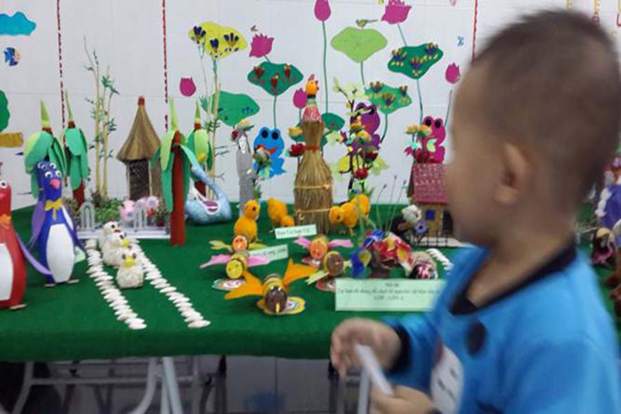 Hội thi đồ dùng đồ chơi tự làm bậc mầm non tại Trường Mầm non Đồng Phú
