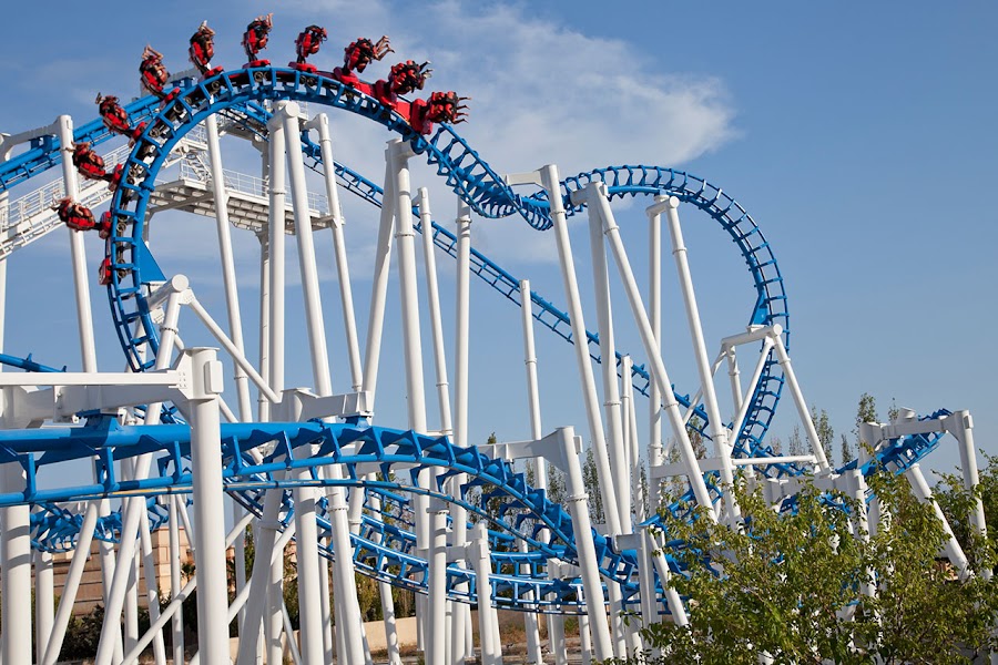 Montaña rusa Titanide en Terra Mítica, viajes y turismo