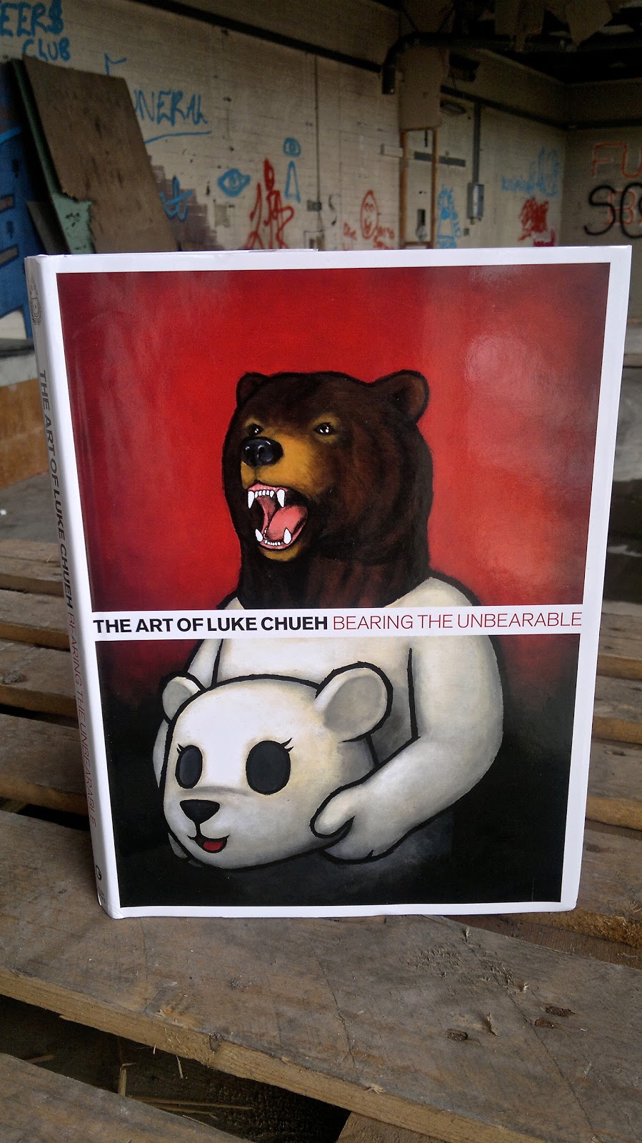 RDC Archive The Art of Luke Chueh, Bearing the Unbearable, Titan Books