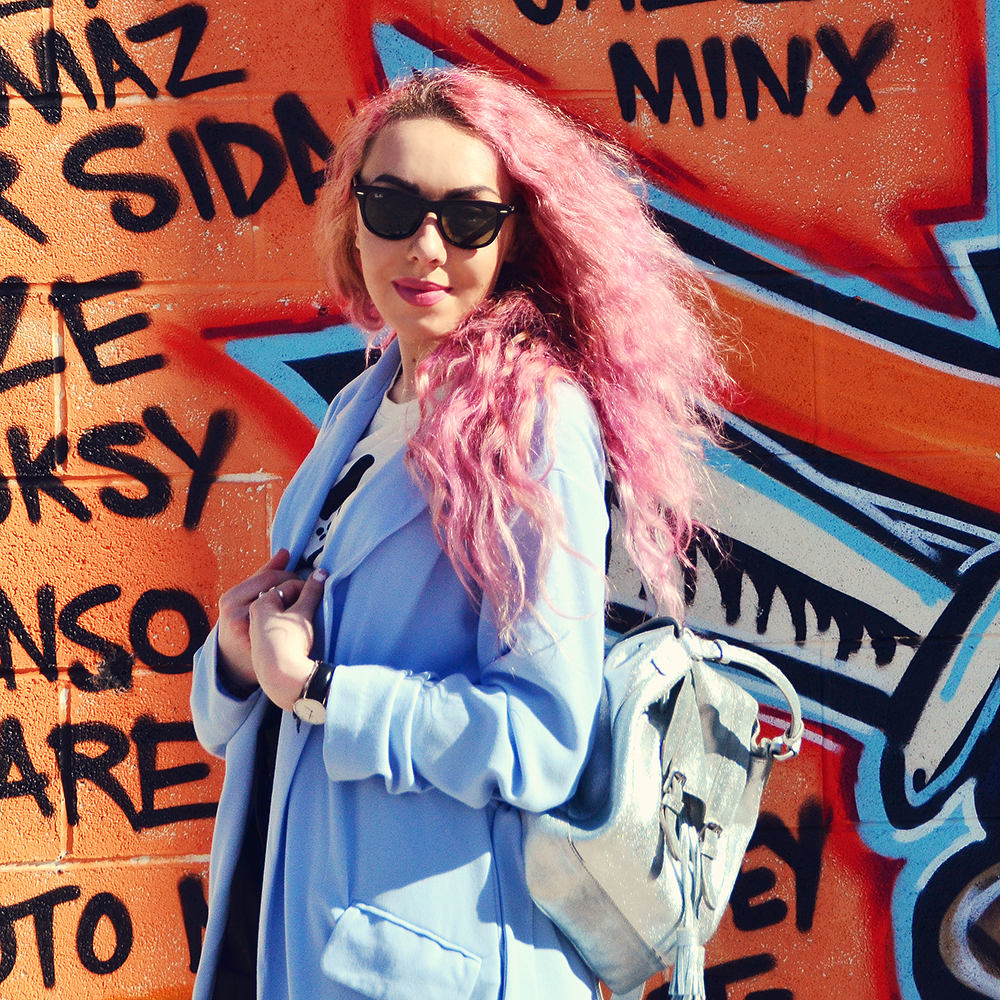 Stephi LaReine, UK Lifestyle Blogger OUTFIT OF THE DAY Coat * // Long Tall Sally Smiley Crop Top * // Drop Dead Pleated Silk Shorts * // Lavish Alice Metallic Tassle Backpack * // Boden Silver Metallic Lace Up Brogues * // Spartoo Sunglasses * // Raybans Black Strap Watch * // Daniel Wellington