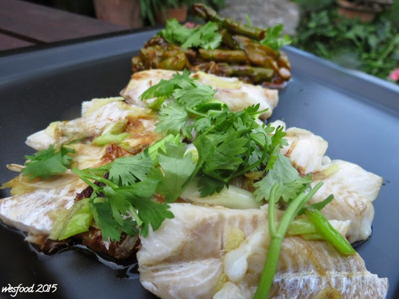WesFood - Herr Westerhausen kocht ...: Gedämpfter Fisch nach ...