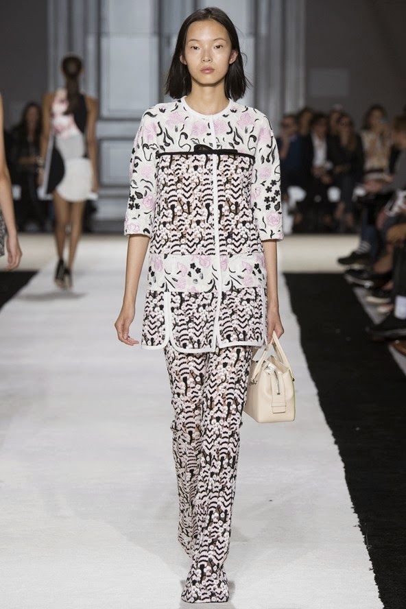  Giambattista Valli Spring-Summer 2015 Ready-To-Wear collection