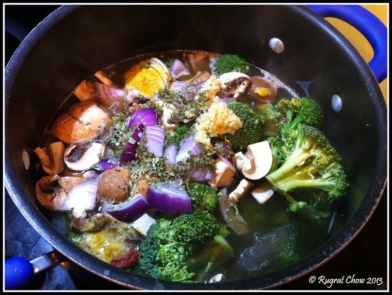 A Whole Food Life Chunky Potato, Broccoli & Mushroom Soup
